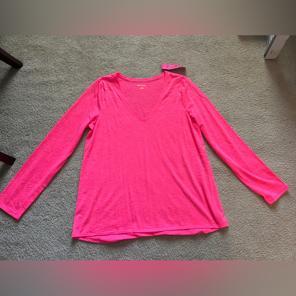 Brand new Lilly Pulitzer top. Size XL. Given to me as a gift.